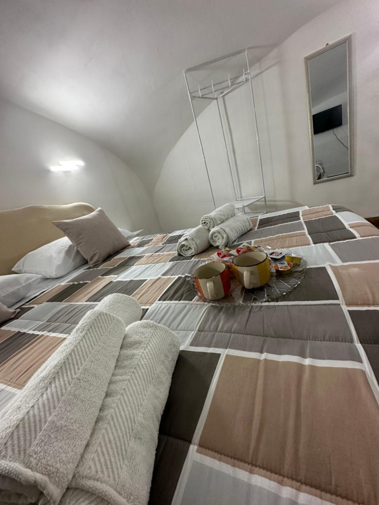 Aurora House Apartment Napoli Ngoại thất bức ảnh