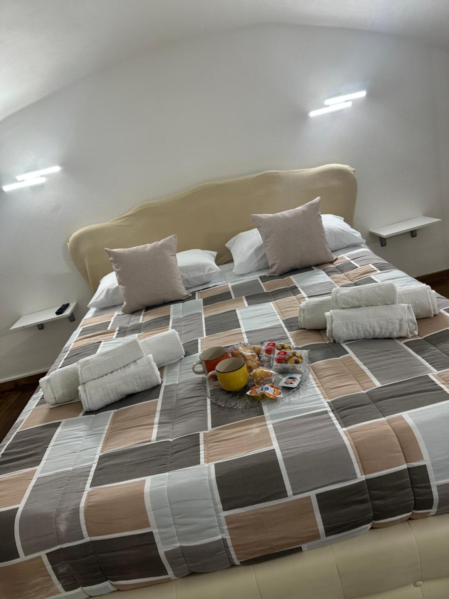 Aurora House Apartment Napoli Ngoại thất bức ảnh